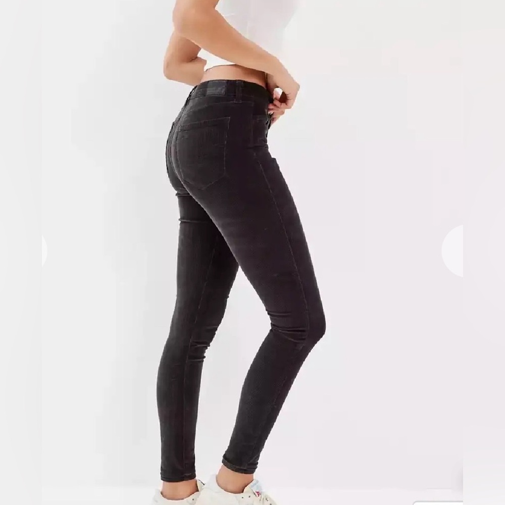 AEO Cord 360 Super Stretch Jeggings. EUC! Size 4 Regular. Black Corduroy.